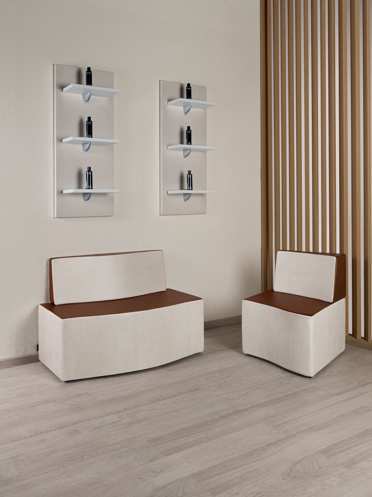 SA Wachtmeubel Lounge - Koosvanderbeek.nl - Salon Ambience - Meubels